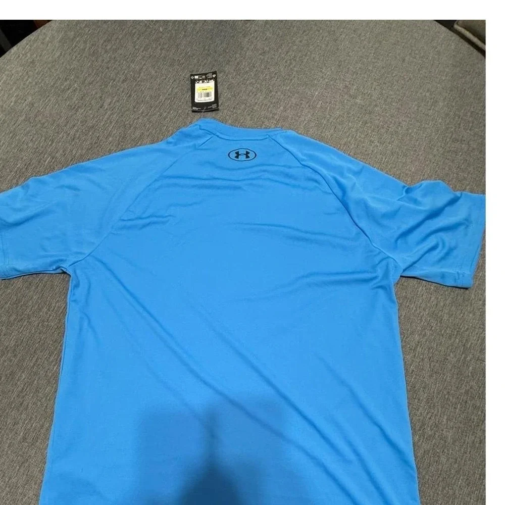 Men's Under Armour Dry Fit shirt
